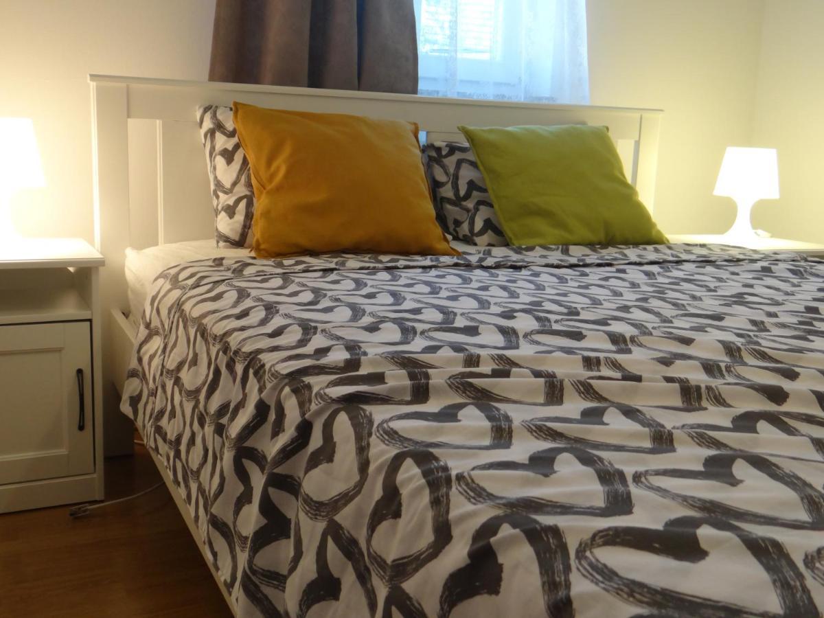 Apartman Ana & Marta Сень Экстерьер фото